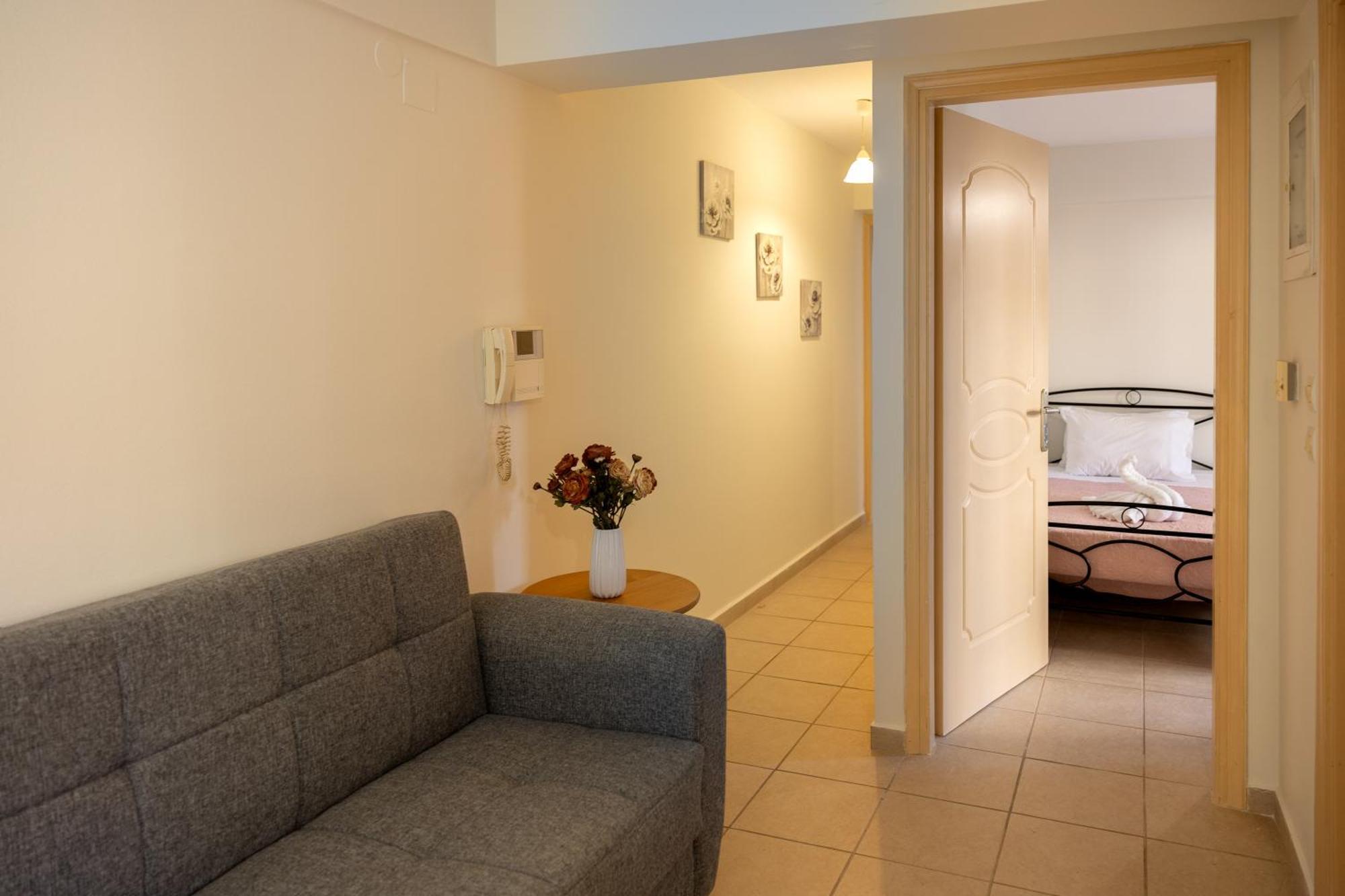 Pavlos Apartments Argostoli  Exterior photo