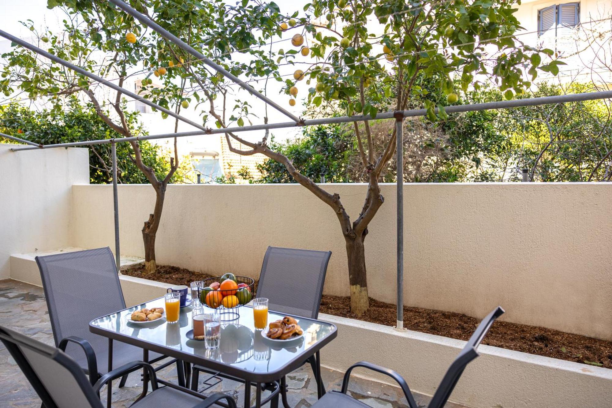 Pavlos Apartments Argostoli  Exterior photo